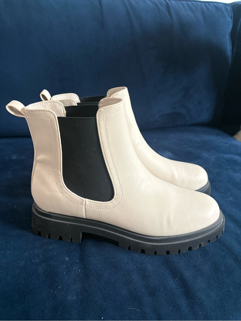 Cream Chelsea Lug Sole Ankle Boots